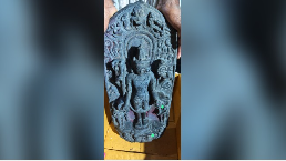 শিবগঞ্জে পরিত্যক্ত অবস্থায় প্রাচীন ভগবান শ্রী বিষ্ণুমূর্তি উদ্ধার