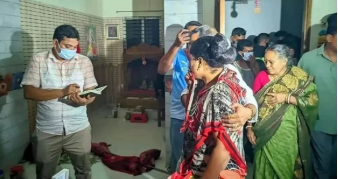 রংপুরে চার খুনের রহস্যে নতুন মোড় : রাত ২টা ৪০ মিনিটে বোনকে ফোন