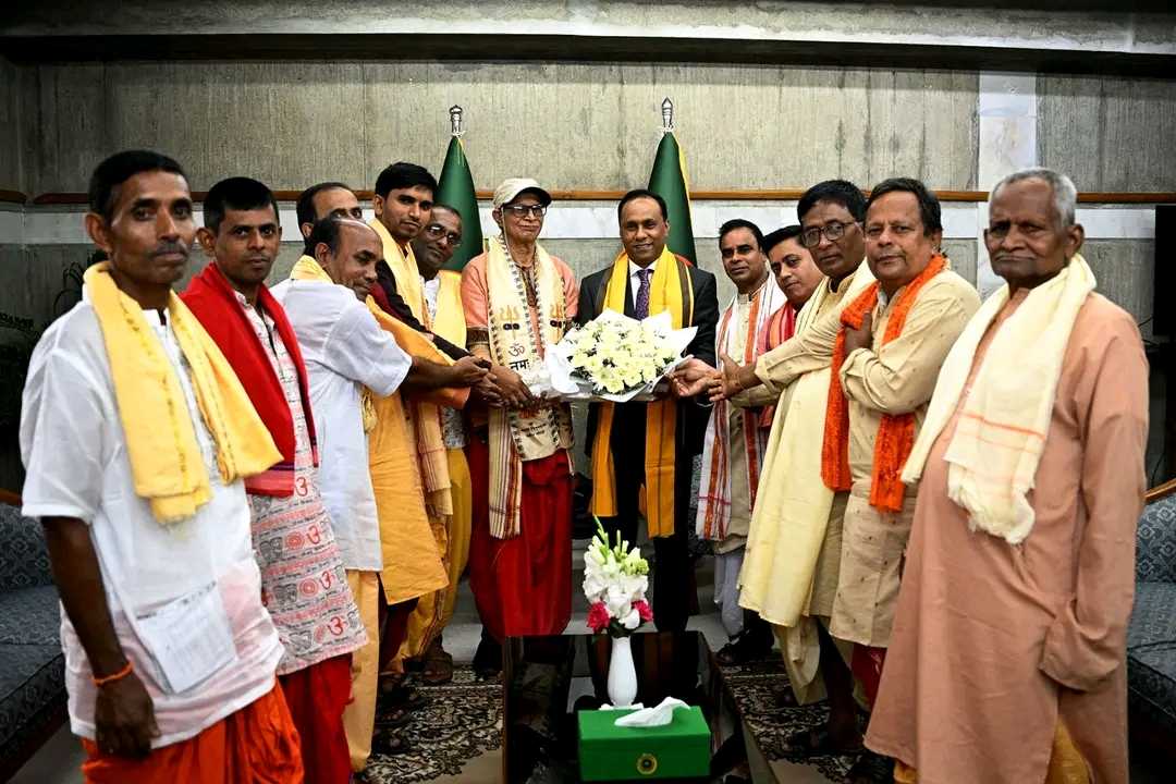 সংসদ ভবনে ডেপুটি স্পীকারের সঙ্গে ব্রাহ্মণ সম্প্রদায়ের সাক্ষাৎ: পুরোহিত ভাতা ও মন্দির সংস্কারের দাবি