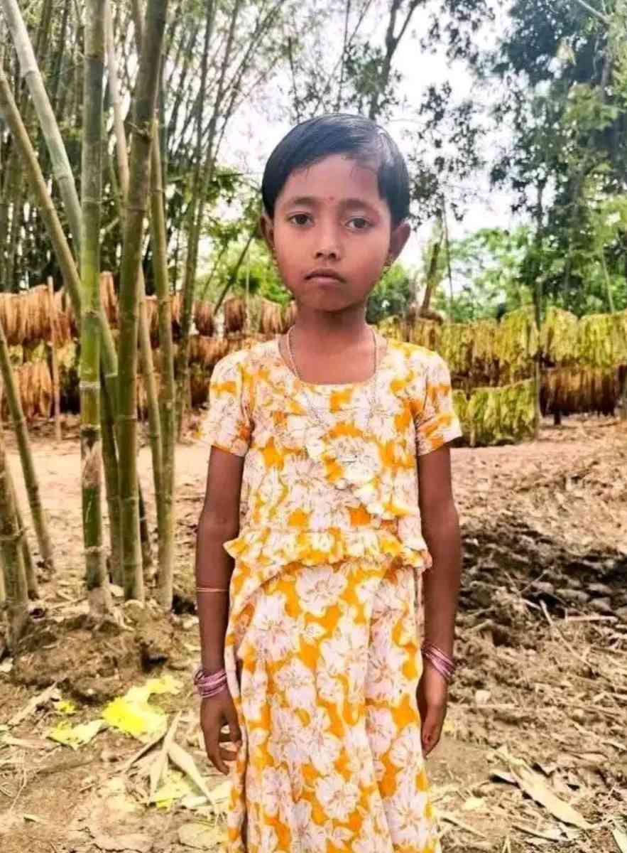 ভুট্টাক্ষেতে মিললো ধর্ষণের শিকার শিশু নন্দিনীর বস্তাবন্দী লাশ: লালমনিরহাটে ক্ষোভে ফুঁসে উঠেছে জনতা, ডিসির গাড়িসহ ৭ গাড়ি ভাঙচুর