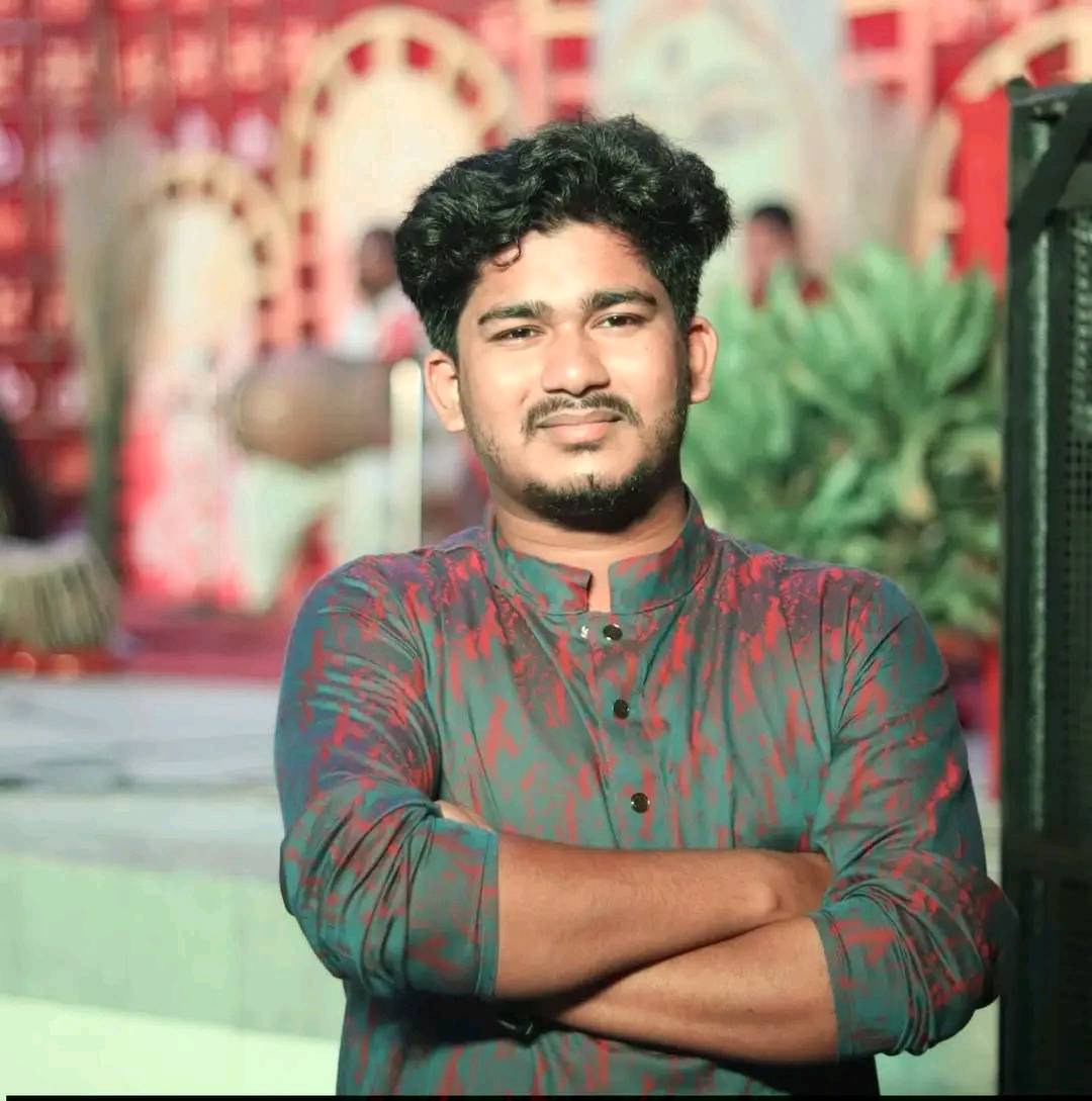 সনাতনীদের অধিকারের কথা বলায় ঢাবি শিক্ষার্থীর ব্যক্তিগত জীবন নিয়ে উগ্রবাদীদের নগ্ন হস্তক্ষেপ