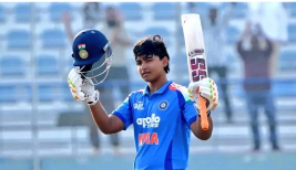 মাত্র ১৫ বছর বয়সে দ্রুততম ফিফটির বিশ্বরেকর্ড গড়লেন বৈভব সূর্যবংশী