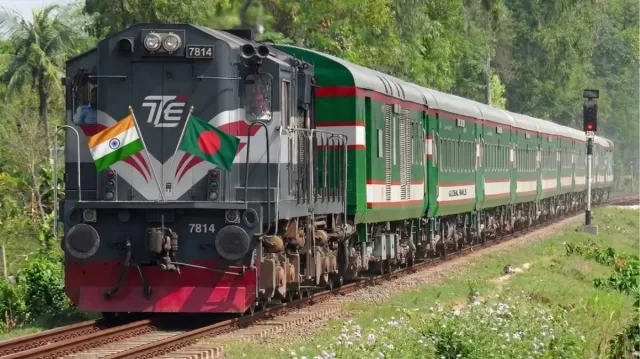 হাসিনা সরকারের পতনের পর প্রথমবার ভারত থেকে আসছে ট্রেনের আধুনিক কোচ