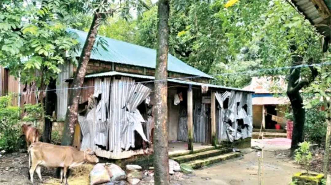 ২৯% থেকে মাত্র ৭%-এ সংকোচন: সনাতনীদের কান্নায় ভারী বাতাস, এই কি তবে সংখ্যাগুরুবাদী গণতন্ত্রের আসল রূপ?