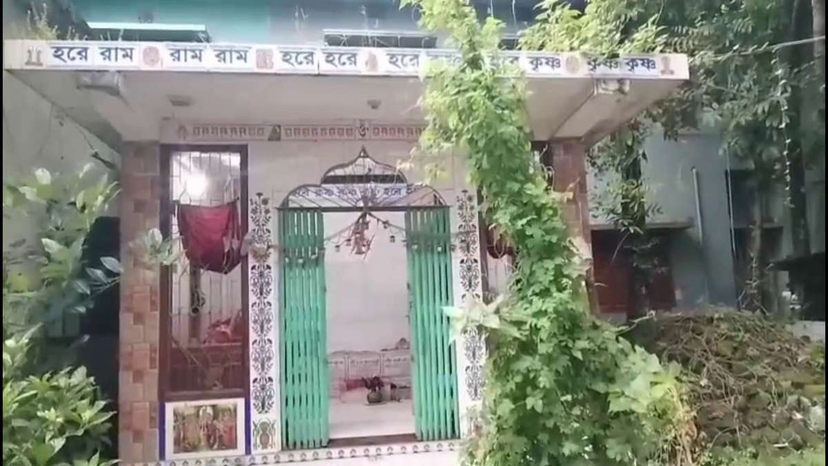 নগরকান্দায় কেন্দ্রীয় কালী মন্দিরে তালা ভেঙে ২২ কেজি পিতলের মূর্তি চুরি।
