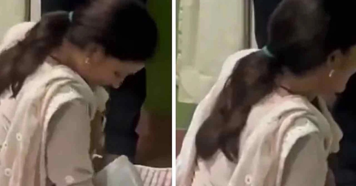 অবহেলিত ১৭ দিনের নবজাতকের কান্না থামাতে বুকের দুধ পান করালেন নেপালের মন্ত্রী সীতা বাদী